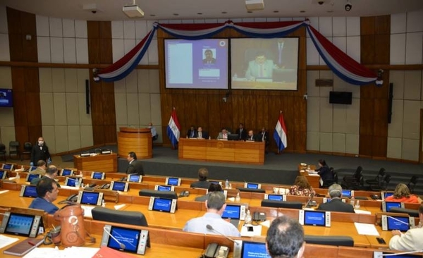 HOY / Caso positivo de coronavirus en el Senado y parlamentarios van a cuarentena