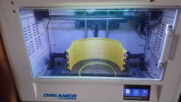FADA-UNA producen equipamiento crítico contra el Covid-19 | San Lorenzo PY