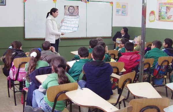 Colegios privados, ohecha apañuãi ramo orekóva pa'û oñemoambue haguã - ABC Remiandu - ABC Color