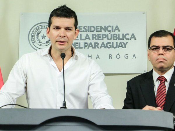 Secretario de la Presidencia dispara contra Sergio Godoy