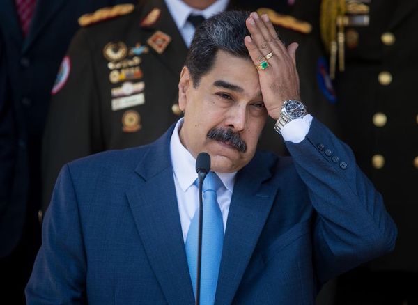 Maduro “no confía ni en su sombra” tras haber recompensa por su captura - Internacionales - ABC Color