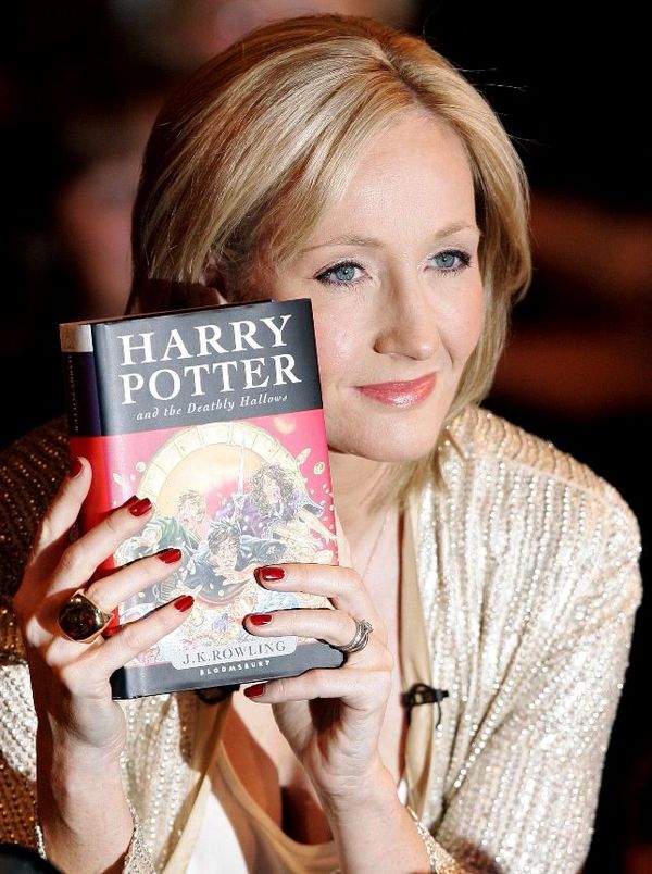 Rowling lanza “Harry Potter en casa” - Artes y Espectáculos - ABC Color