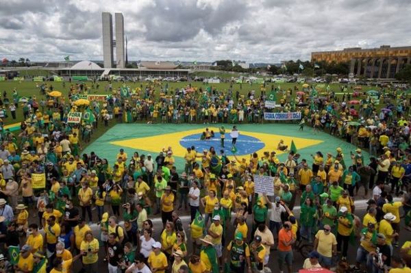 Brasil llega a 299 muertos y 7.910 casos confirmados de Covid-19