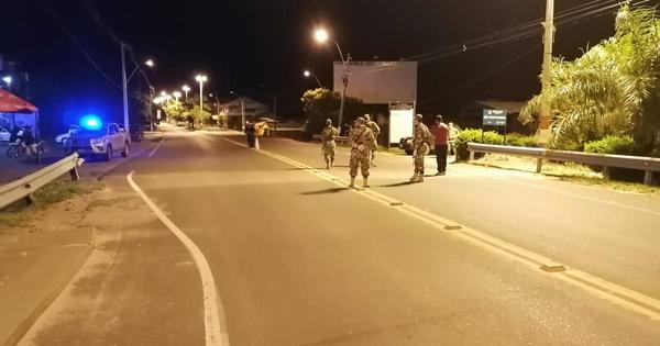Detienen a mujeres que infringieron la cuarentena para beber en PJC