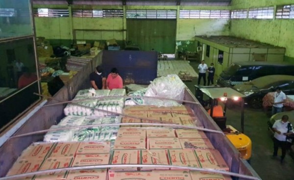 Incautan 35 toneladas de alimentos que ingresaban de contrabando