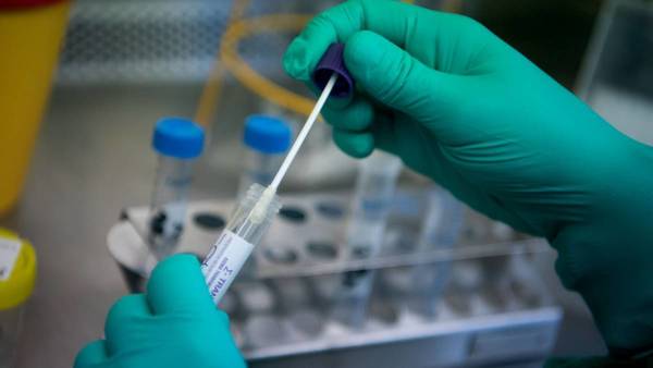 Una de las universidades más prestigiosas de los EE.UU. probará un tratamiento en los pacientes de coronavirus más graves - ADN Paraguayo