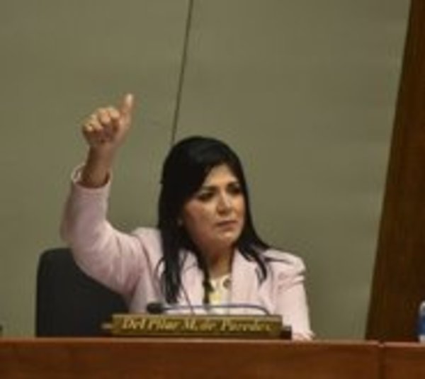 Covid-19: Diputada rompe silencio luego de que Fiscalía la busque - Paraguay.com