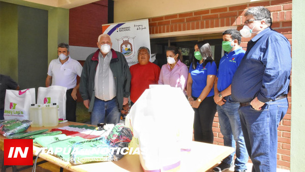 DONAN TAPABOCAS, BATAS Y LAVANDINA PARA LOS COMBATIENTES DE PRIMERA LÍNEA.