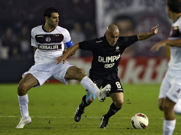 8 años de una noche negra para Olimpia