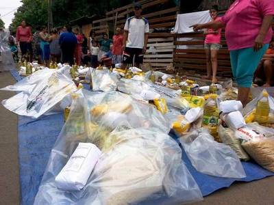 Gobernación de Ñeembucú realiza tercera entrega de kits de víveres - .::RADIO NACIONAL::.