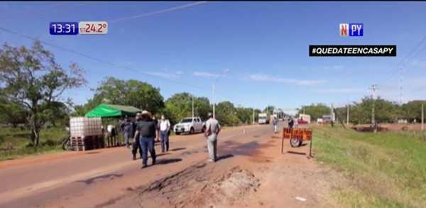 Pobladores de San Pedro bloquean ingreso de reclusos a la ciudad | Noticias Paraguay