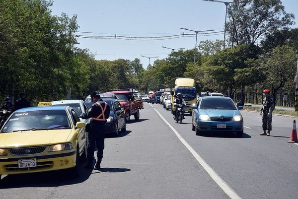 Taxis, Uber y MUV también deben justificar circulación - Nacionales - ABC Color