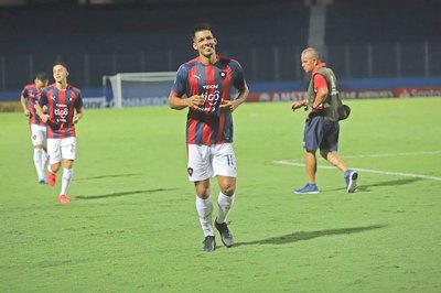 QUIERE SER CAMPEÓN ANTES DE RETIRARSE | Crónica