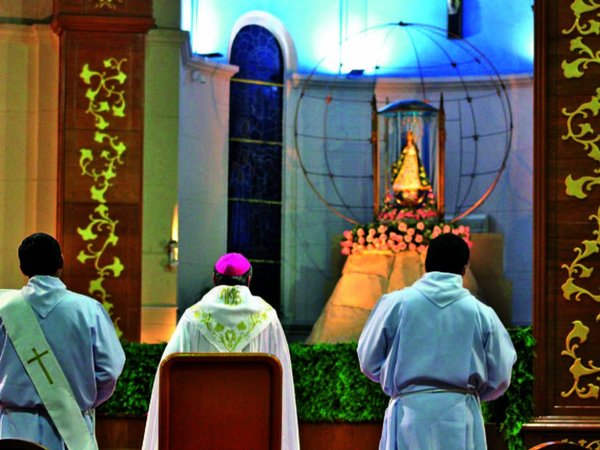 Claman a la Virgen por el fin de la peste, con repique de campanas