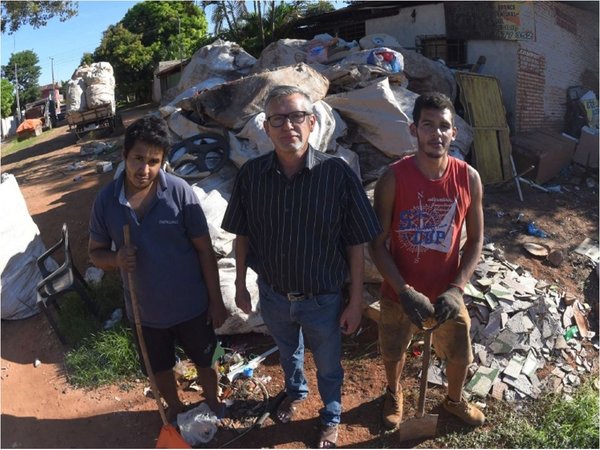 "Los más necesitados nos quedamos en casa  y la gente con plata, no"