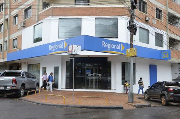 Bancos no abrirán sus puertas