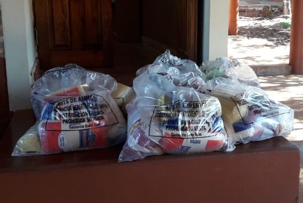 COMENZÓ LA ENTREGA DE KITS DE VÍVERES DESDE LA GOBERNACIÓN DE ITAPÚA