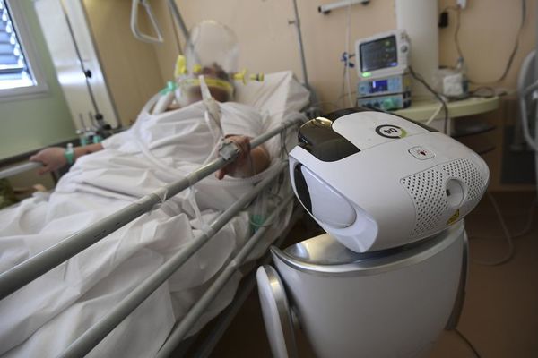 Los robots cuidan a los enfermos de coronavirus en Italia - Ciencia - ABC Color