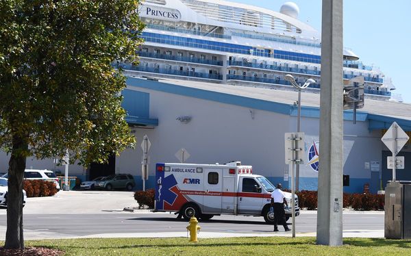 Crucero “Coral Princess” con dos muertos y varios enfermos de COVID-19 atraca en Miami
