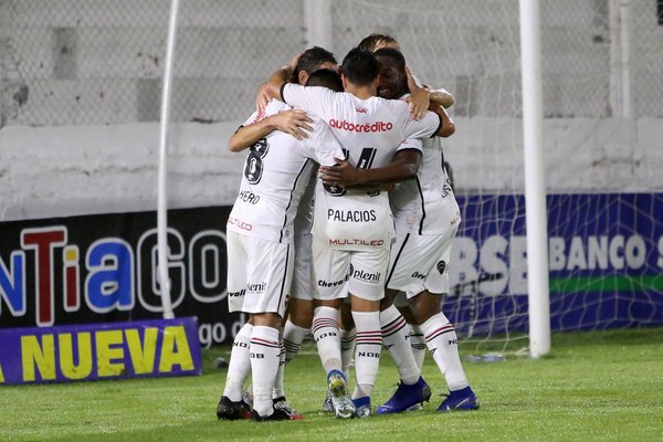 Un paraguayo y dos técnicos de la Albirroja en el histórico de Newell's