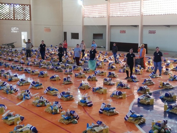 REPARTIERON LOS PRIMEROS 600 KITS DE VÍVERES EN TOMÁS R. PEREIRA
