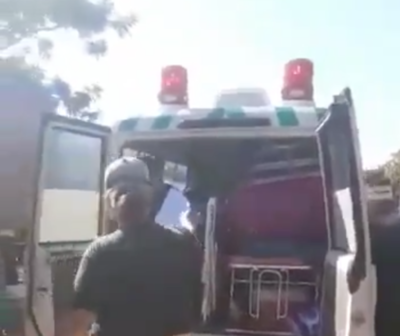 HOY / Inconsciencia absoluta: van de camping utilizando una ambulancia