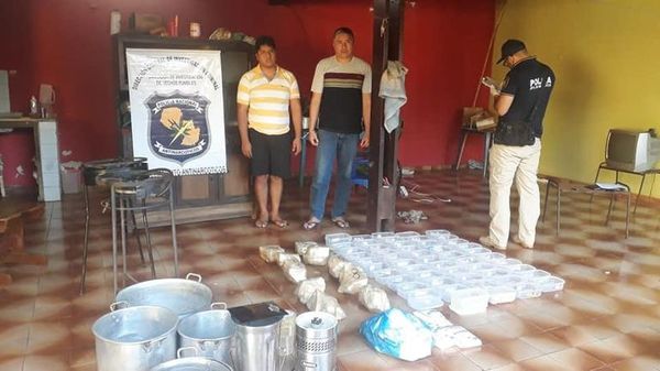 Apresan a dos bolivianos y requisan 39 kilos de cocaína - ABC en el Este - ABC Color