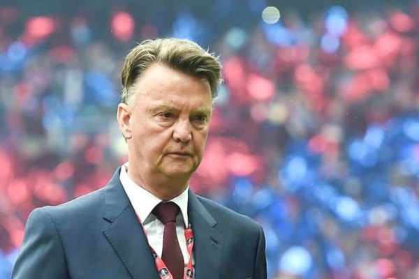 Van Gaal le dio con todo al Ajax | Crónica