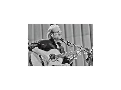Falleció Aute,  emblema de la canción de autor