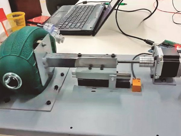 Afinan prototipos de respirador automático para los hospitales