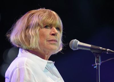 La cantante Marianne Faithfull hospitalizada tras contraer coronavirus - Gente - ABC Color