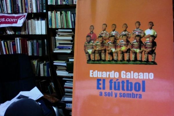 Lectura y fútbol: diez libros con balón - Fútbol - ABC Color