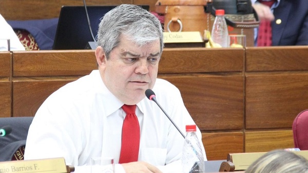Riera anuncia voto a favor de pérdida de investidura de Bajac