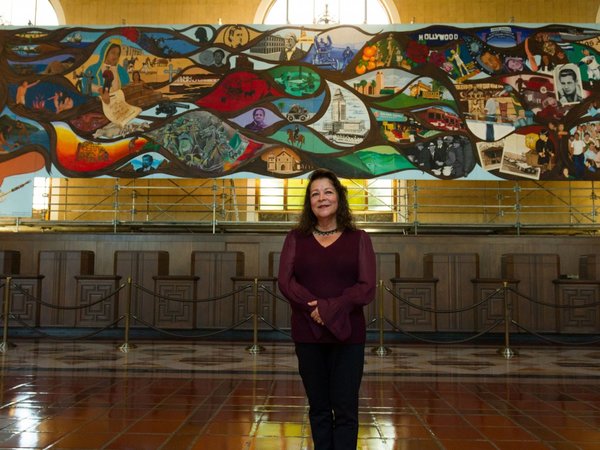 Los Ángeles compra un histórico mural chicano que fue censurado