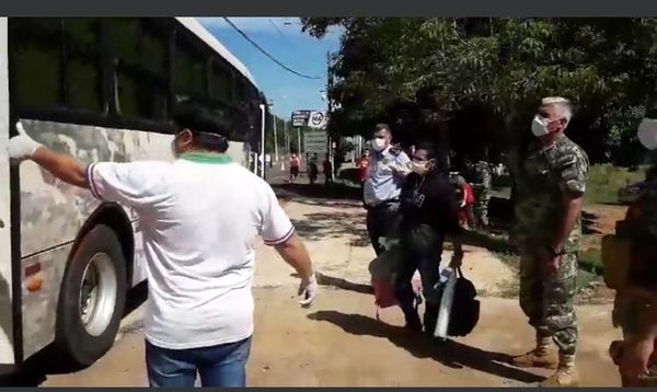 Grupo de jóvenes es trasladado a Asunción para la cuarentena debido al rechazo en Canindeyú - Nacionales - ABC Color