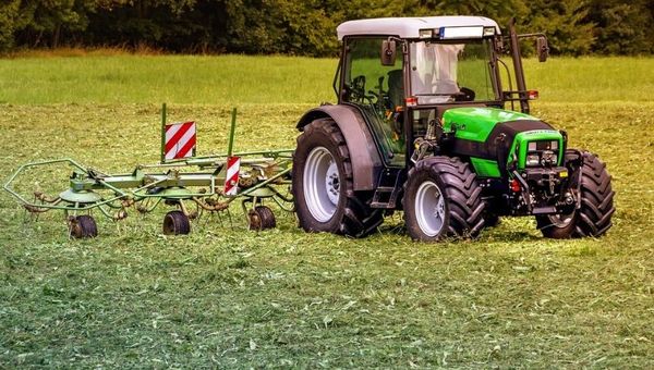 Importación de maquinarias agrícolas sigue cayendo