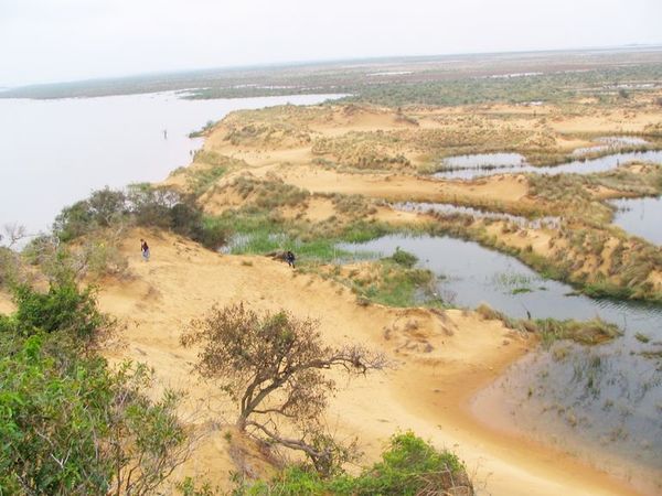 Yacyretá debe a Paraguay US$ 1.100 millones por el territorio que inunda - Economía - ABC Color