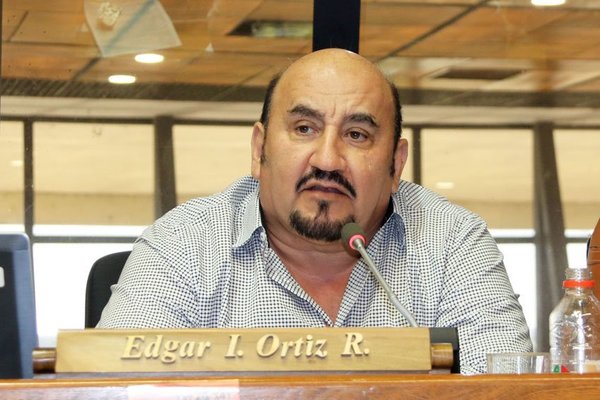Diputado niega atropello a una barrera de control en Cambyretã