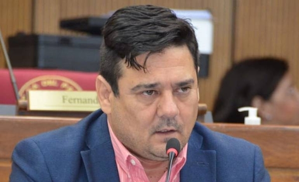 HOY / Senador plantea limitar venta de combustible para cumplir cuarentena