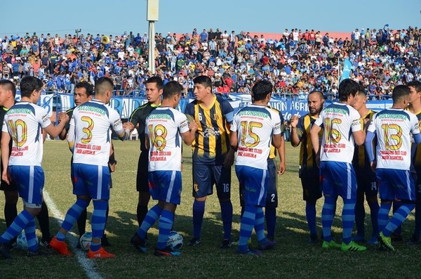 Los campeones y subcampeones de la Liga Luqueña recibirán G. 65 millones •