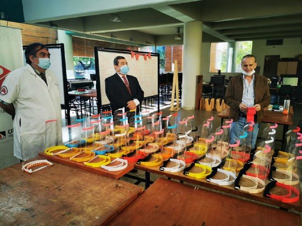 Necesitan más impresoras 3D para hacer protectores faciales