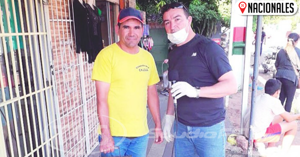 Caramelero donó víveres y conmovió con su solidaridad