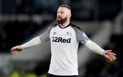 Wayne Rooney y su desacuerdo con la reducción salarial