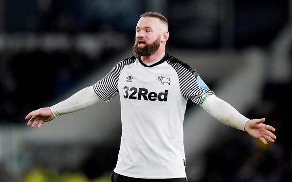Wayne Rooney y su desacuerdo con la reducción salarial