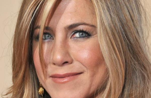 La sorpresa de Jennifer Aniston a una enfermera que contrajo el Covid-19 - SNT