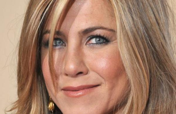 La sorpresa de Jennifer Aniston a una enfermera que contrajo el Covid-19 - C9N