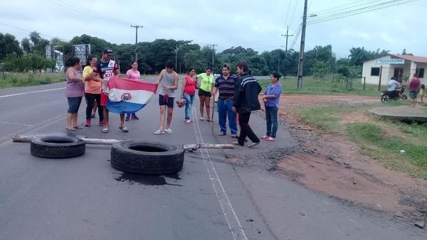 Villeta: Se manifestaron por víveres y fueron detenidos por la Policía - ADN Paraguayo