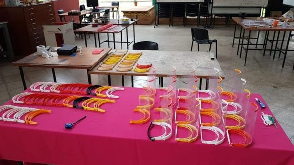 Laboratorio de la UNA fabrica protectores faciales con impresión 3D para personal médico » Ñanduti