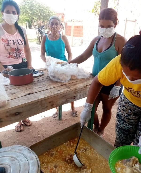 Concepción: Ollas populares blindan el hambre a una villa