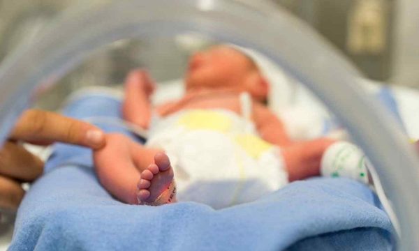 10 recién nacidos se infectan de coronavirus en una maternidad de Rumanía